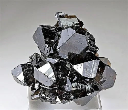 what type of rock is obsidian