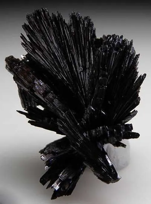 is obsidian a crystal